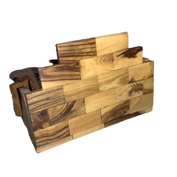 Beautiful Wood Nativity and Stable - Picture 7 of 8